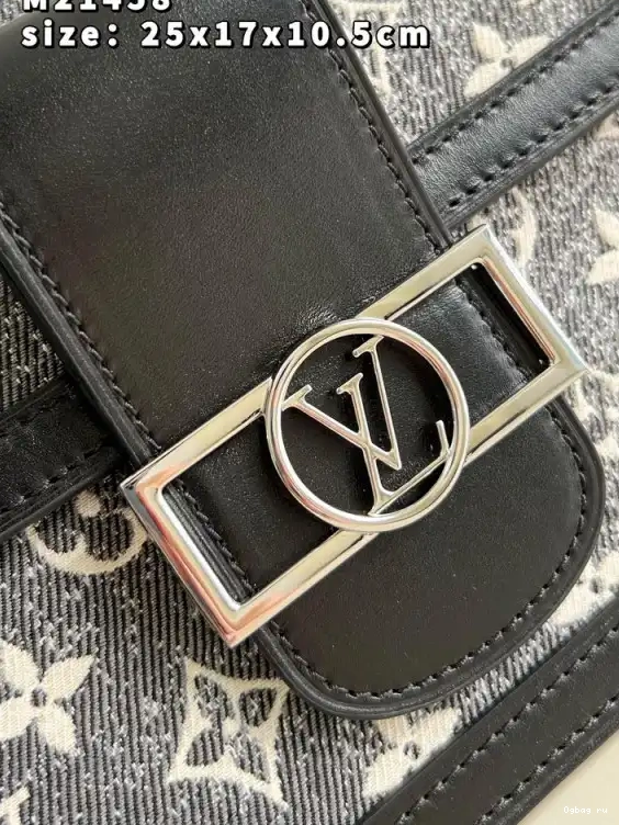 MM VUITTON LOUIS DAUPHINE 0617